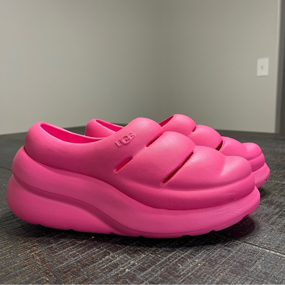 UGG Sport Yeah clogs